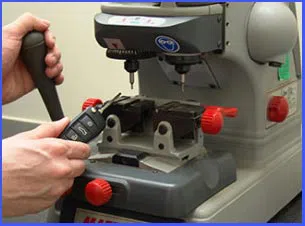 Saddle Brook Locksmith Store Saddle Brook, NJ 201-762-6061 - 14-auto-car-key-cut